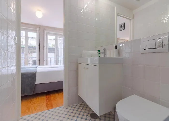 Modern In With Balcony Daire *