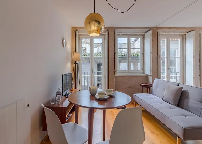 Διαμέρισμα Modern In With Balcony