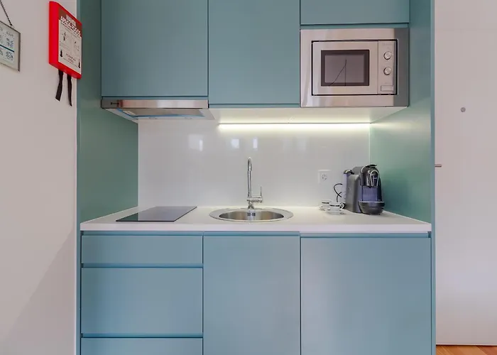 Modern In With Balcony Appartement Oporto